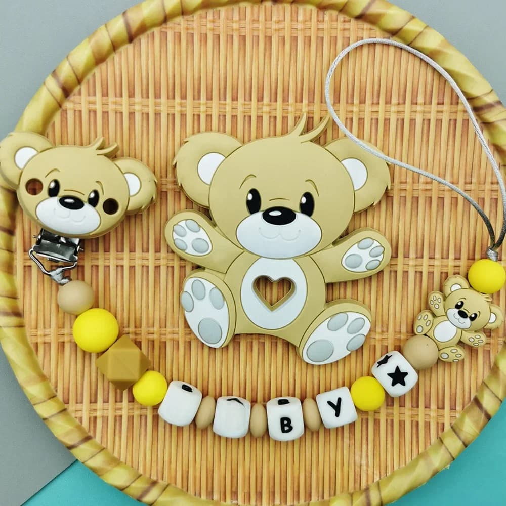 Personnalisé anglais russe Silicone lettre nom bébé ours Silicone perles pendentif sucette Clips chaînes dentition bébé Kawaii jouet cadeaux