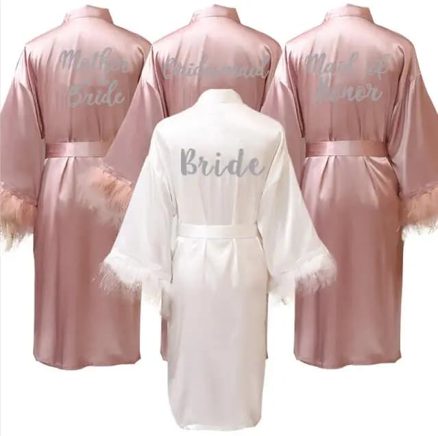 Robe rose foncé kimono lettre argentée pyjama en satin personnalisé robe de mariée demoiselle d'honneur sœur mère de la mariée robes